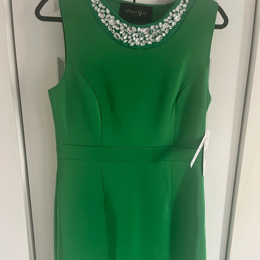 Peach Velvet New York bright green with Rinestone neck  Dress Size 8 NWT
